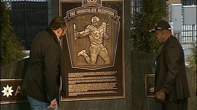 SteelersUnveilImmaculateMonument